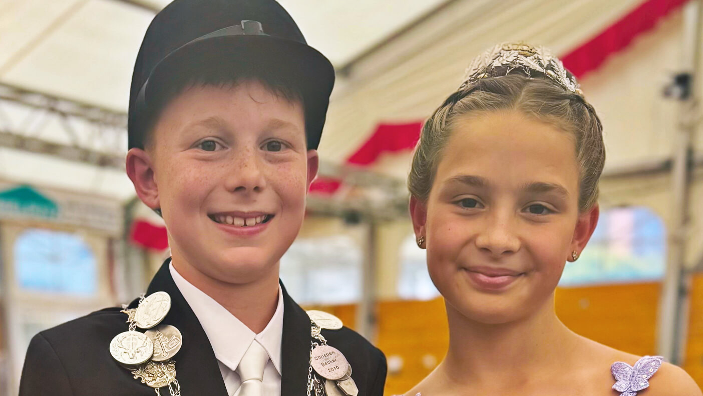 Der Pagenkönig der Fleher Schützen 2025/2026: Fabian Schier mit seiner Königin Jana Heidkamp.